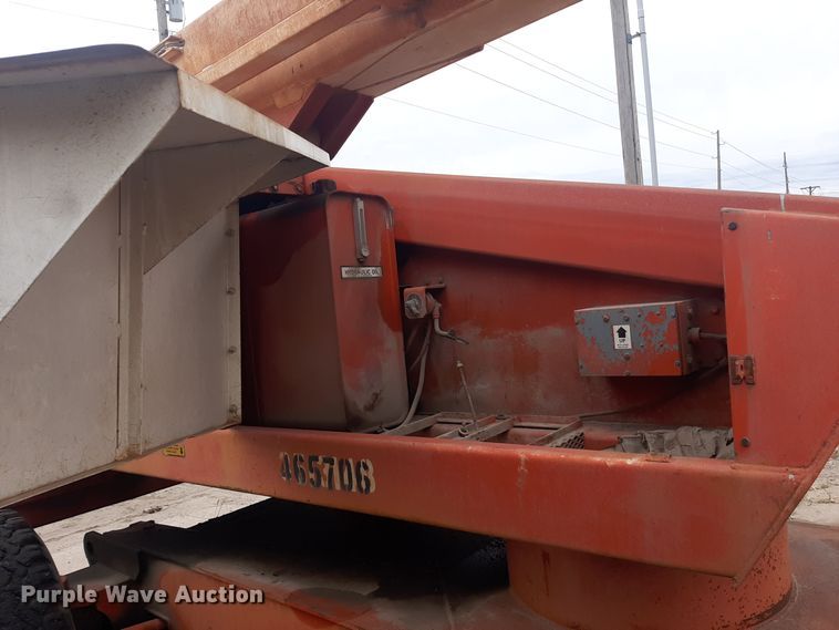 image for item LX9992 1995 Snorkelift TB80 boom lift