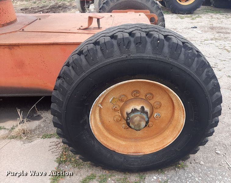 image for item LX9992 1995 Snorkelift TB80 boom lift