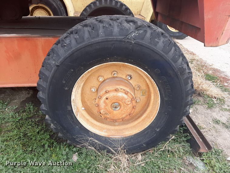 image for item LX9992 1995 Snorkelift TB80 boom lift