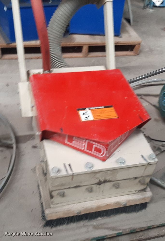 image for item LX9993 Concrete finishing tools