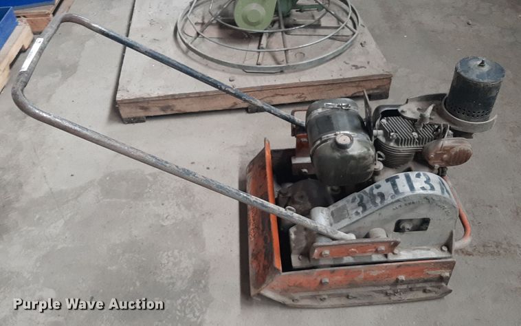 image for item LX9993 Concrete finishing tools