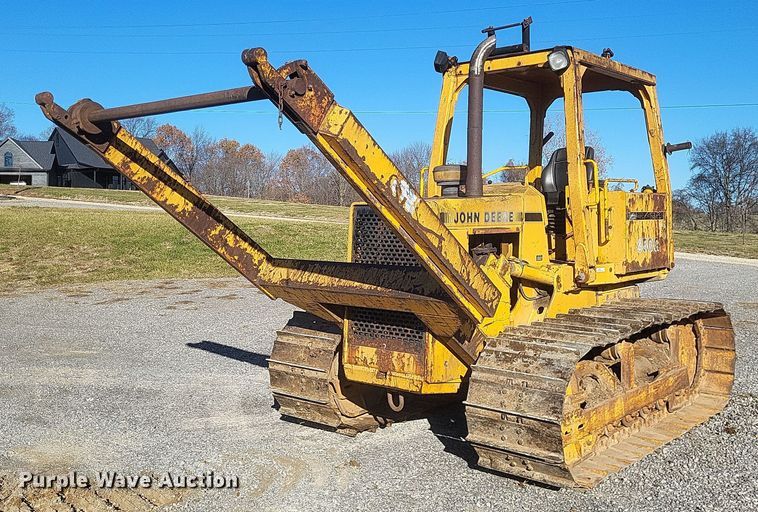 image for item MI9828 1989 John Deere 650G  dozer