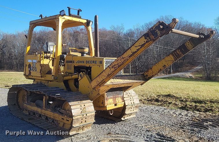 image for item MI9828 1989 John Deere 650G  dozer