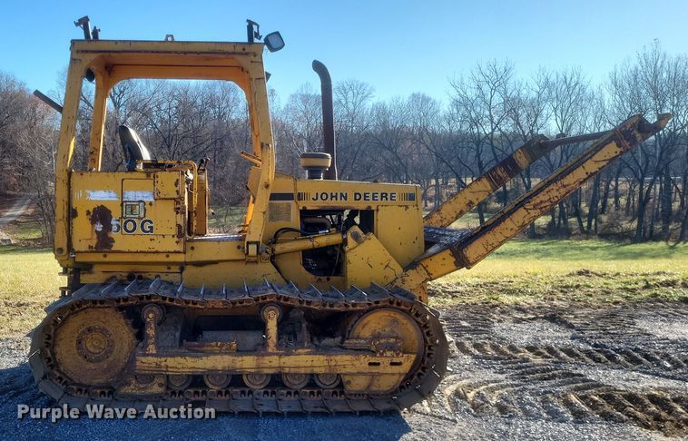 image for item MI9828 1989 John Deere 650G  dozer