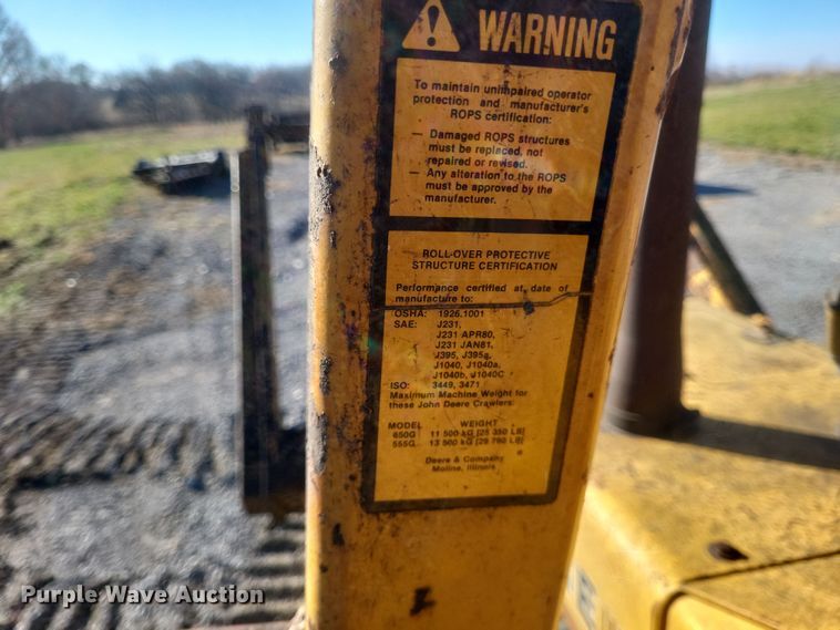 image for item MI9828 1989 John Deere 650G  dozer