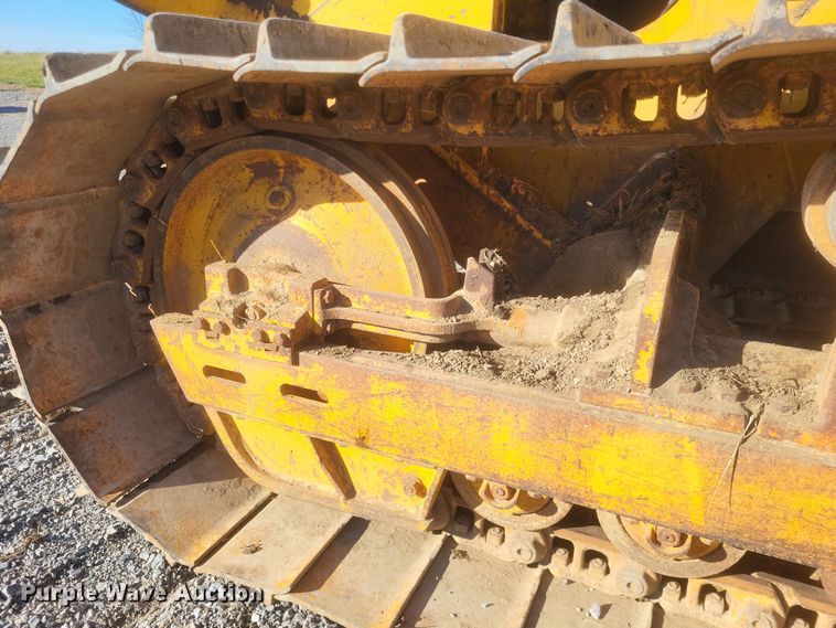 image for item MI9828 1989 John Deere 650G  dozer