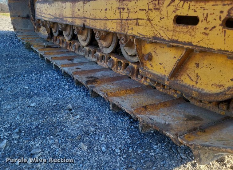 image for item MI9828 1989 John Deere 650G  dozer