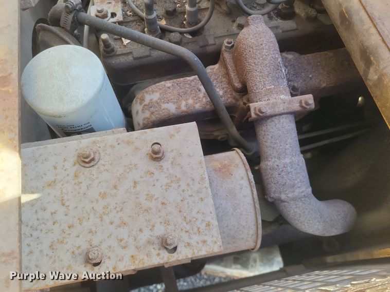 image for item MI9871 Caterpillar 422S  forklift