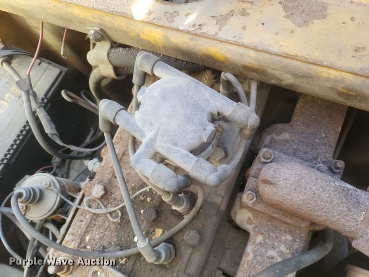 image for item MI9871 Caterpillar 422S  forklift