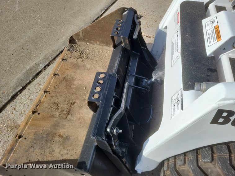 image for item MI9878 2016 Bobcat S70  skid steer loader