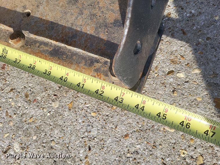 image for item MI9878 2016 Bobcat S70  skid steer loader