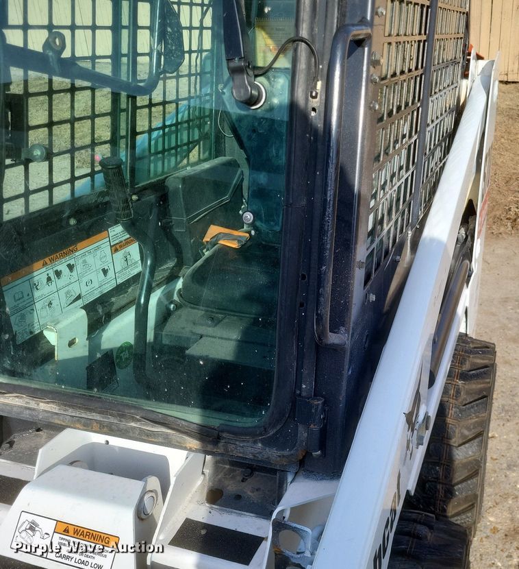 image for item MI9878 2016 Bobcat S70  skid steer loader