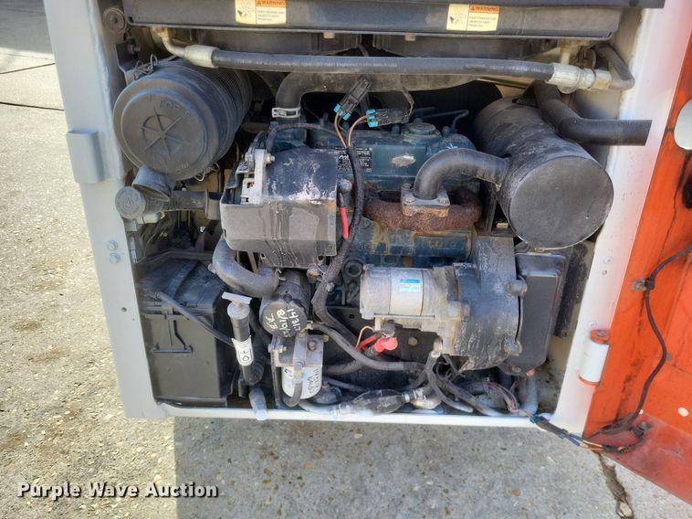 image for item MI9878 2016 Bobcat S70  skid steer loader