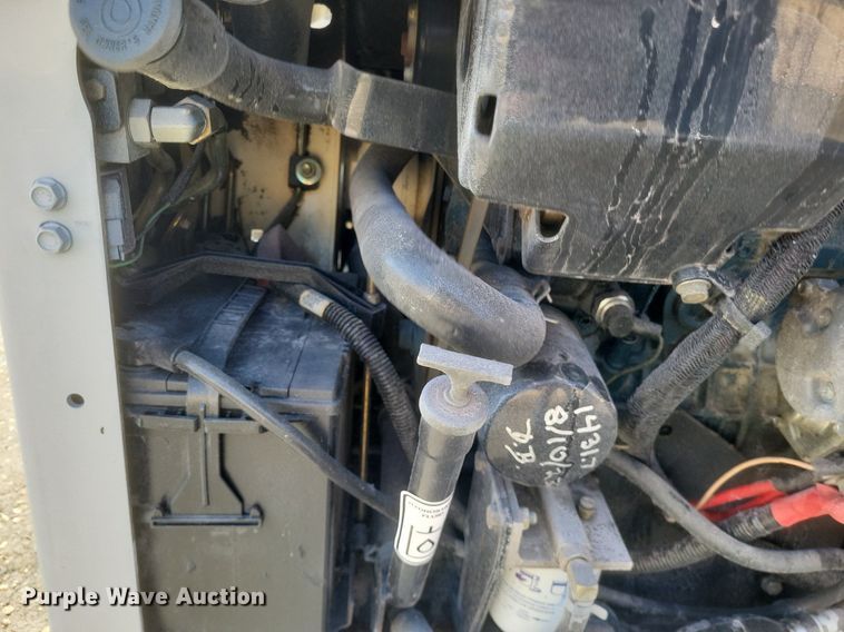 image for item MI9878 2016 Bobcat S70  skid steer loader