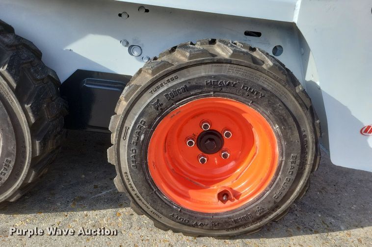 image for item MI9878 2016 Bobcat S70  skid steer loader