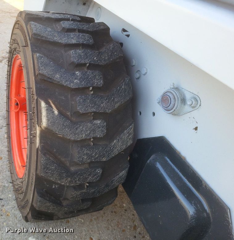 image for item MI9878 2016 Bobcat S70  skid steer loader