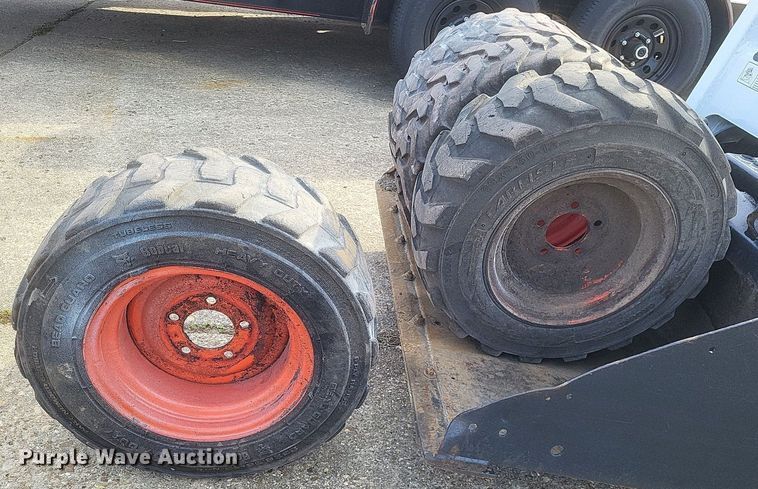 image for item MI9878 2016 Bobcat S70  skid steer loader