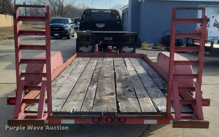 image for item MI9879 2013 Cronkhite 2616EHWA  equipment trailer