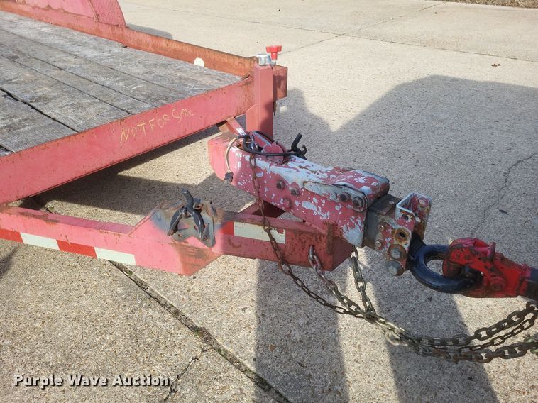 image for item MI9879 2013 Cronkhite 2616EHWA  equipment trailer