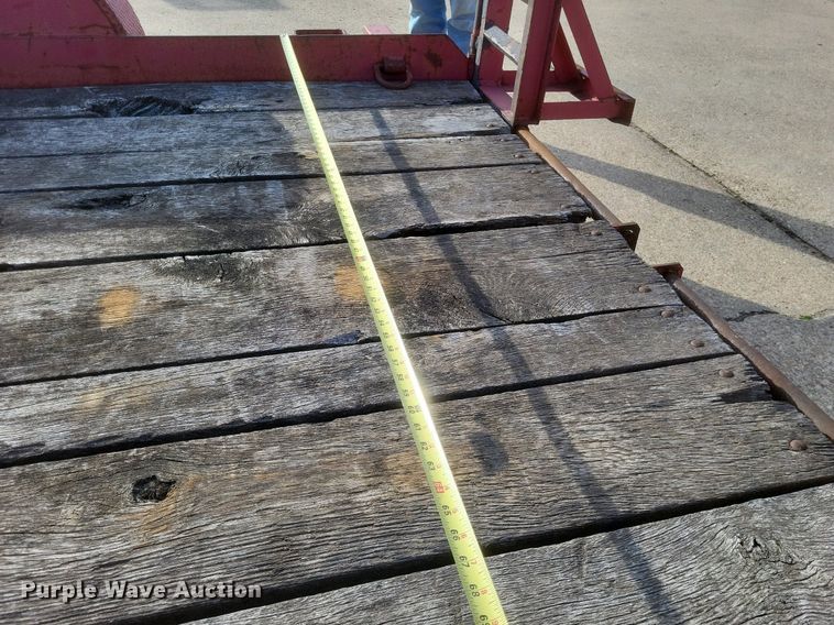 image for item MI9879 2013 Cronkhite 2616EHWA  equipment trailer