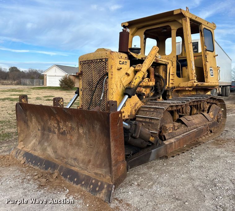 image for item NB9301 1973 Caterpillar D5  dozer