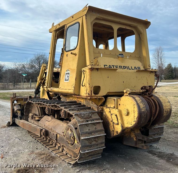 image for item NB9301 1973 Caterpillar D5  dozer
