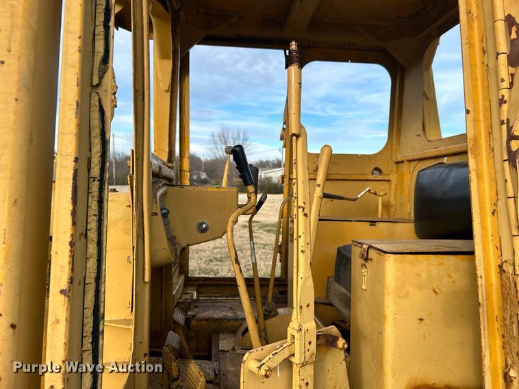 image for item NB9301 1973 Caterpillar D5  dozer