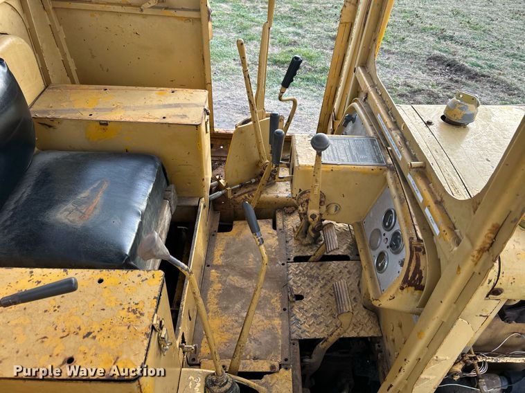 image for item NB9301 1973 Caterpillar D5  dozer