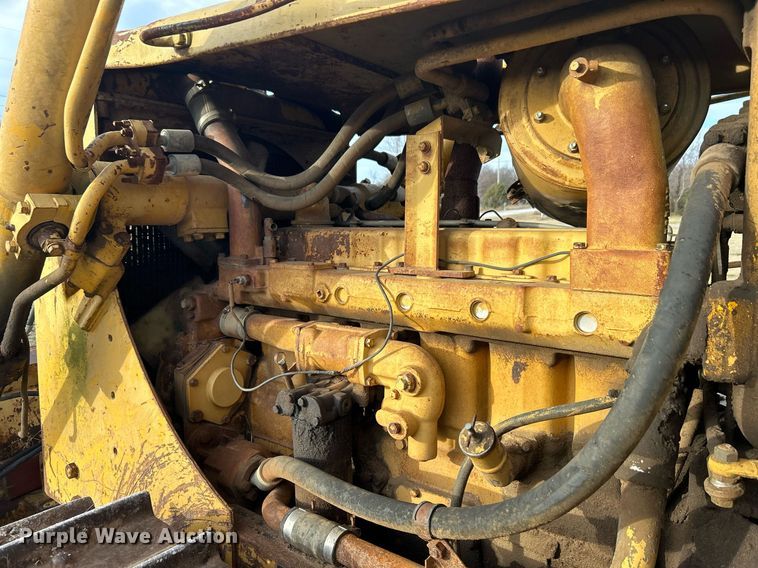 image for item NB9301 1973 Caterpillar D5  dozer