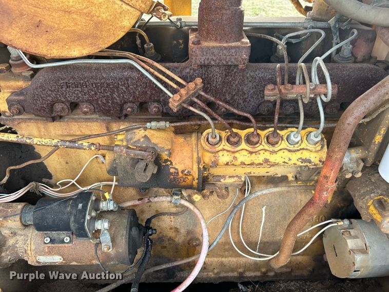 image for item NB9301 1973 Caterpillar D5  dozer