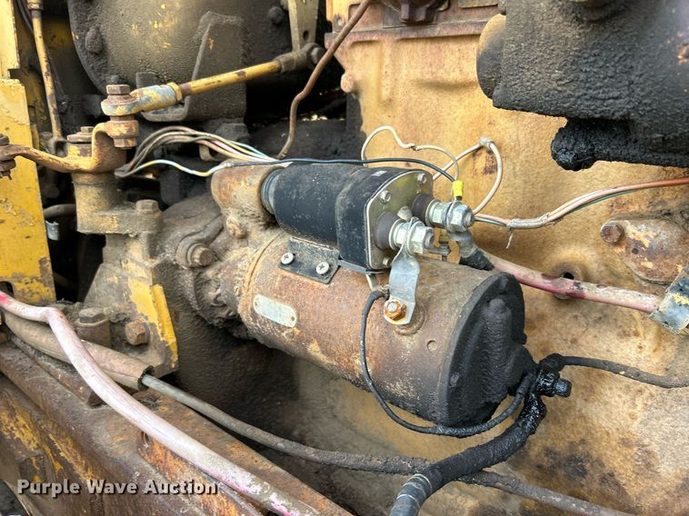 image for item NB9301 1973 Caterpillar D5  dozer