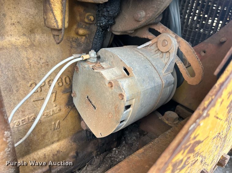 image for item NB9301 1973 Caterpillar D5  dozer