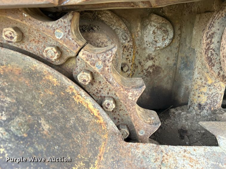 image for item NB9301 1973 Caterpillar D5  dozer