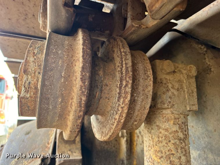 image for item NB9301 1973 Caterpillar D5  dozer