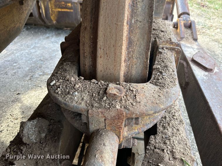 image for item NB9301 1973 Caterpillar D5  dozer