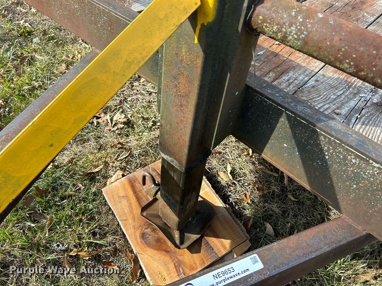 image for item NE9653 2002 M & M  equipment trailer