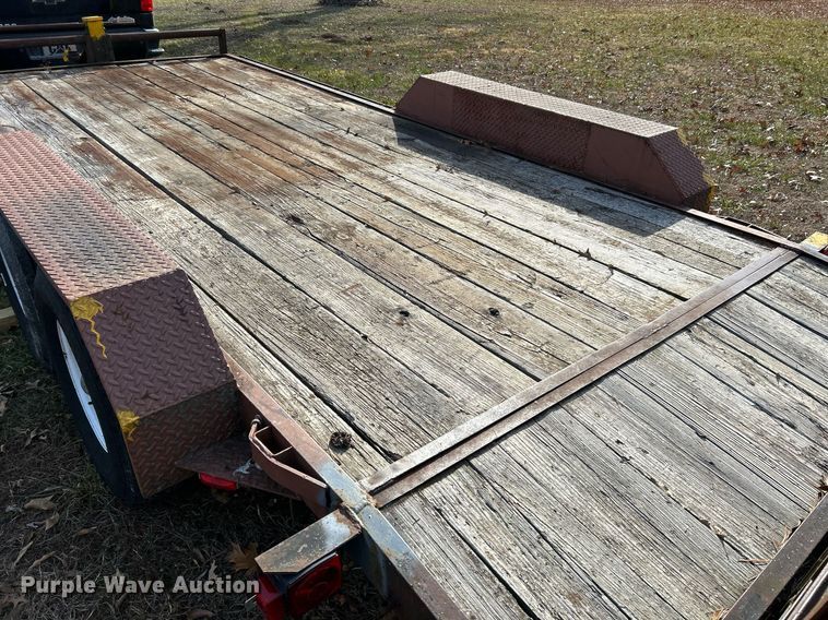 image for item NE9653 2002 M & M  equipment trailer