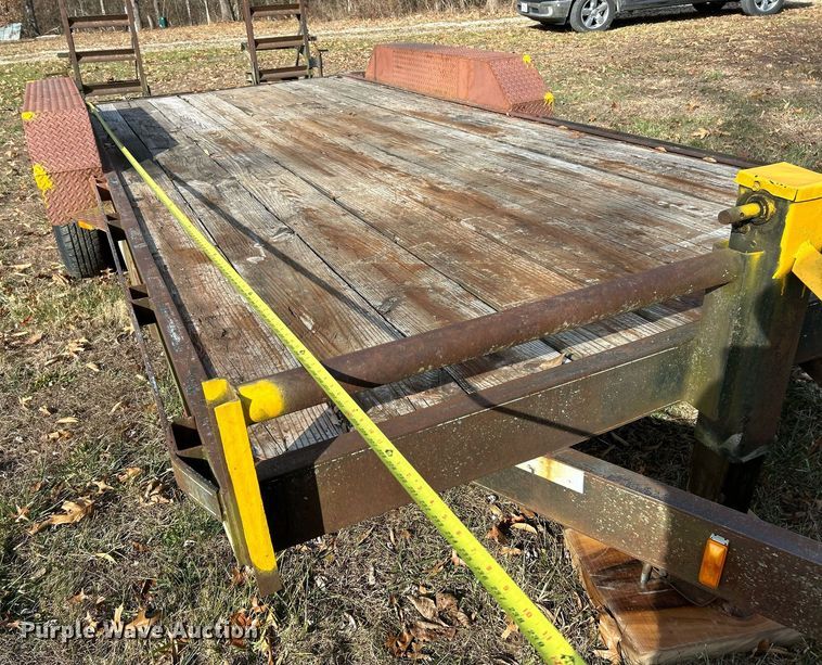 image for item NE9653 2002 M & M  equipment trailer