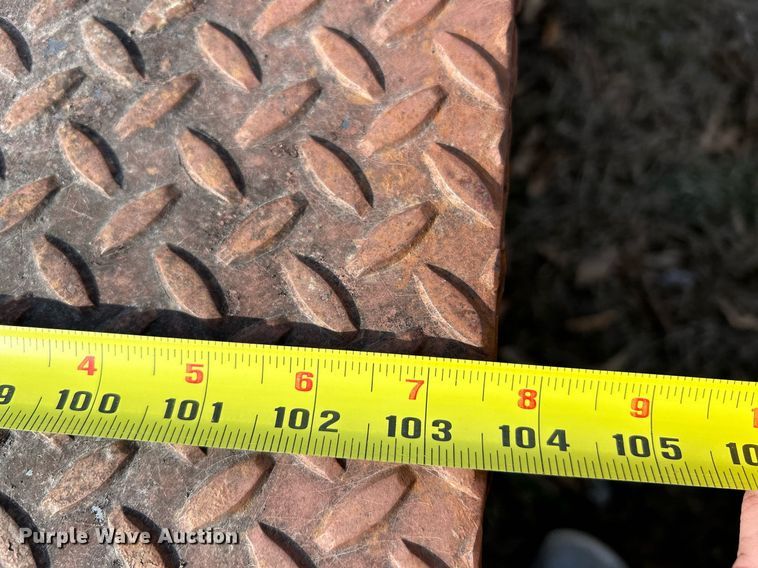 image for item NE9653 2002 M & M  equipment trailer