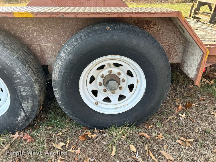 image for item NE9653 2002 M & M  equipment trailer