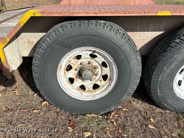 image for item NE9653 2002 M & M  equipment trailer