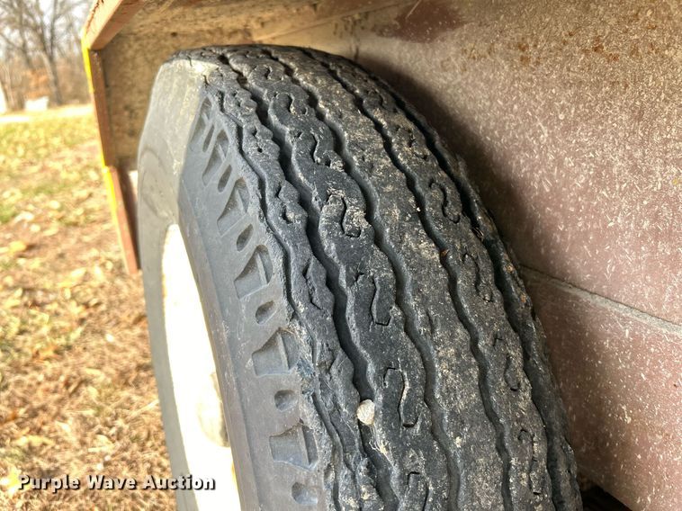 image for item NE9653 2002 M & M  equipment trailer