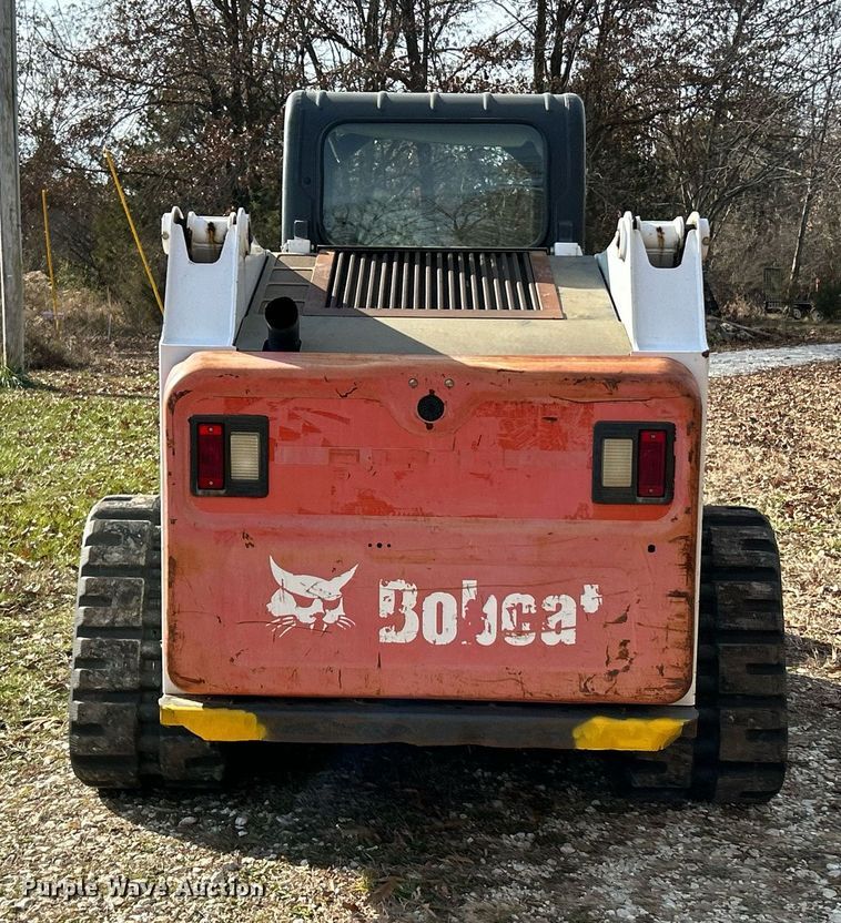image for item NE9654 2016 Bobcat T630  tracked skid steer loader