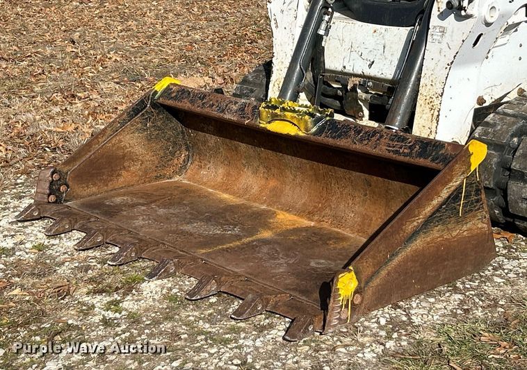 image for item NE9654 2016 Bobcat T630  tracked skid steer loader