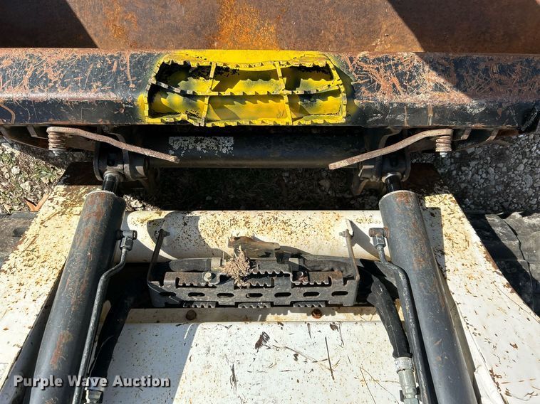 image for item NE9654 2016 Bobcat T630  tracked skid steer loader