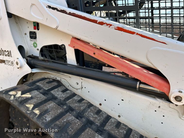 image for item NE9654 2016 Bobcat T630  tracked skid steer loader