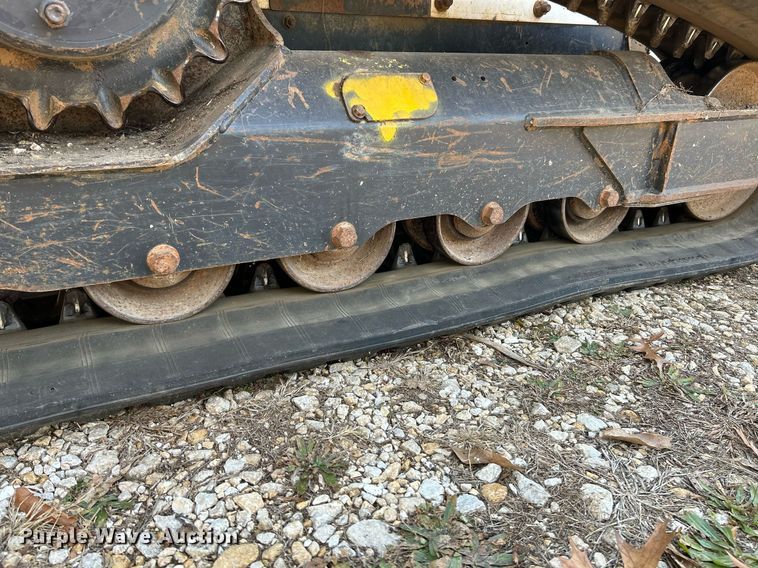 image for item NE9654 2016 Bobcat T630  tracked skid steer loader