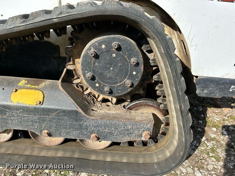 image for item NE9654 2016 Bobcat T630  tracked skid steer loader