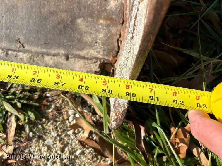 image for item NE9654 2016 Bobcat T630  tracked skid steer loader