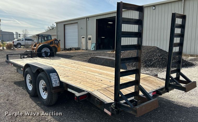 image for item NE9656 2001 Trailerman CST7182S14  equipment trailer